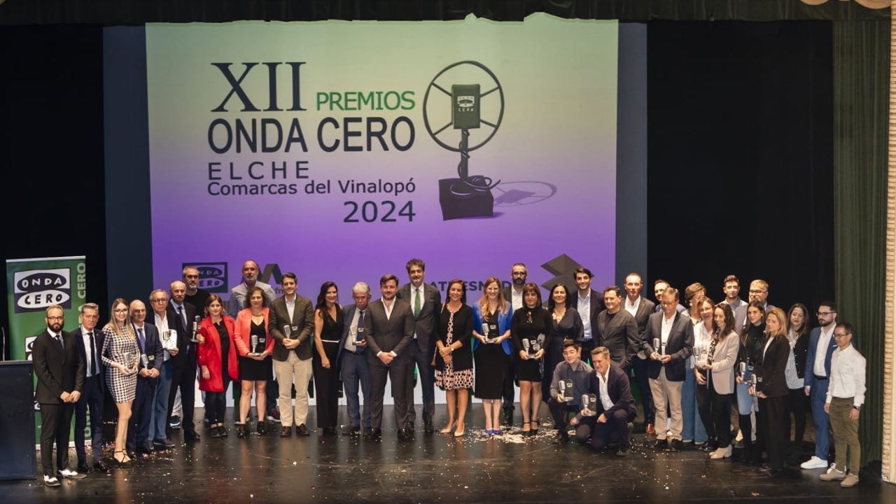 CEEI Elche entrega el Premio Onda Cero Elche-comarcas del Vinalop a Bras del Port, una empresa centenaria de Santa Pola