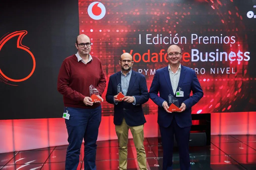 inSuit recibe el Premio a la Innovacin en la I Edicin de Pymes a otro nivel de Vodafone Business