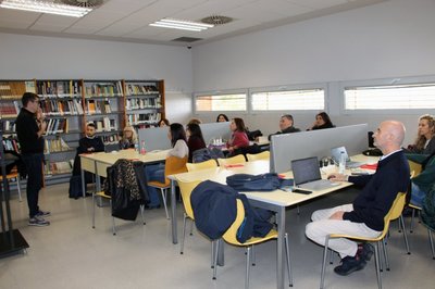 Docentes de Italia se forman en Florida Universitària para el uso de la IA en educación