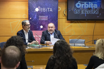 Justo Vellón y Vicente Pallarés, en la presentación de Órbita