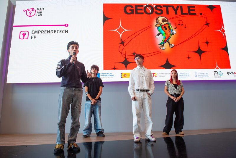Fotogaler�a Demoday auton�mico Emprendetech FP (35)[;;;][;;;]