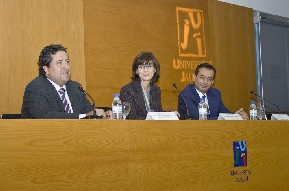 Acto Institucional. Javier Moliner, Pilar García y Diego Basco