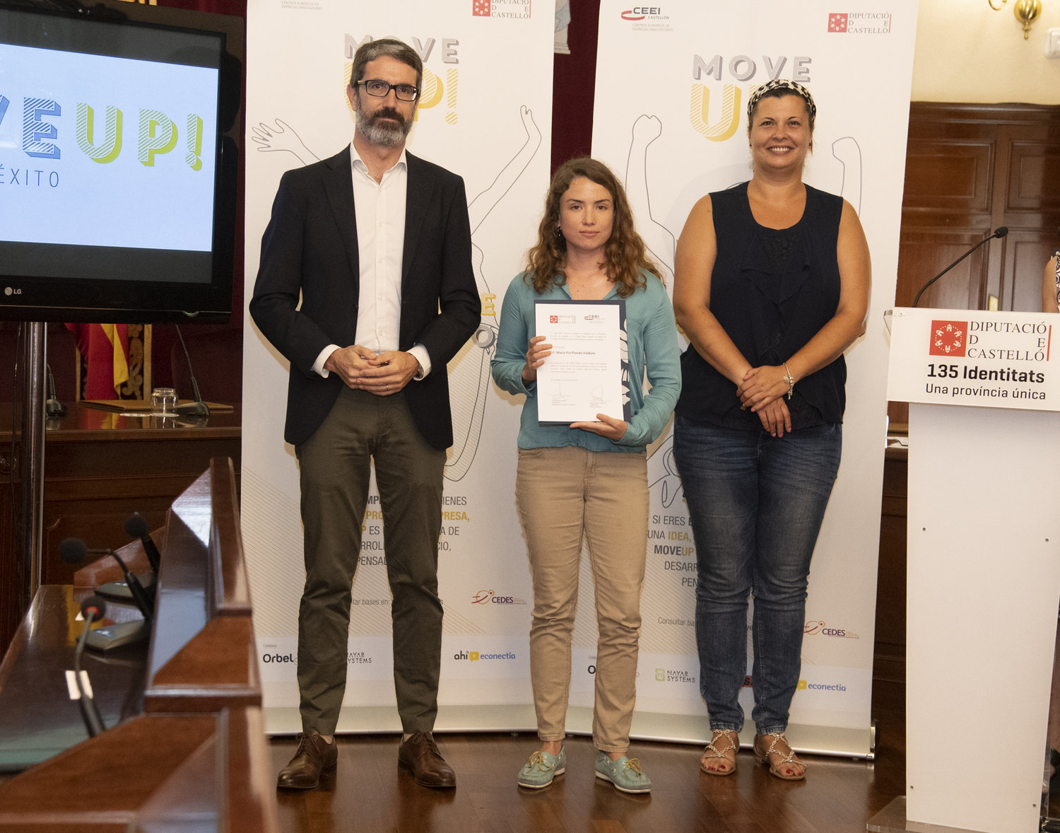 Acto entrega de premios y diplomas MOVE UP! emprende con �xito 2019 (11)[;;;][;;;]