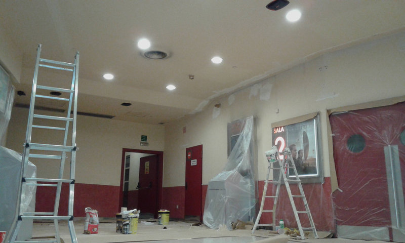 pintando un cine